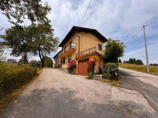 Casa in vendita a Canove, Canove Di Roana