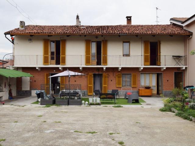 Casa in vendita a Pieve di Scalenghe, Scalenghe