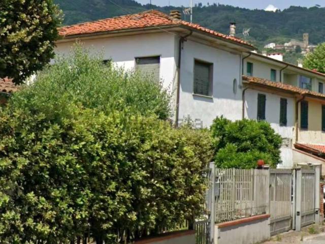 Casa in vendita a Ricciano, Uzzano E Castello