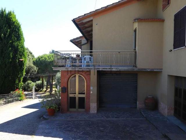 Casa in vendita a Chiusi Città, Toscana