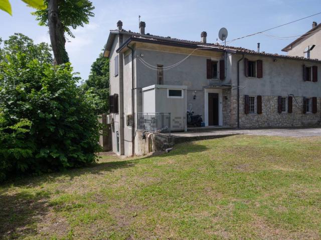 Casa in vendita a Mozzano, Neviano degli Arduini