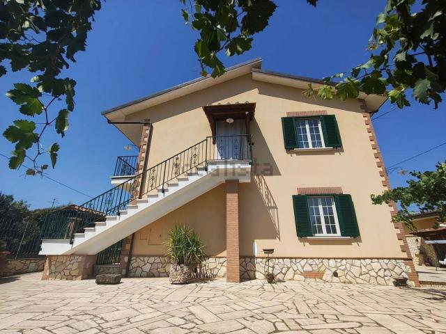 Casa in vendita a Petignano, Orte