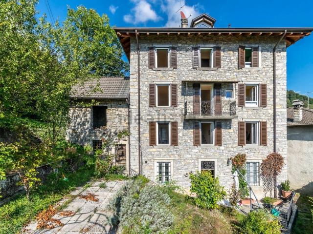 Casa in vendita a Brancilione, Corna Imagna