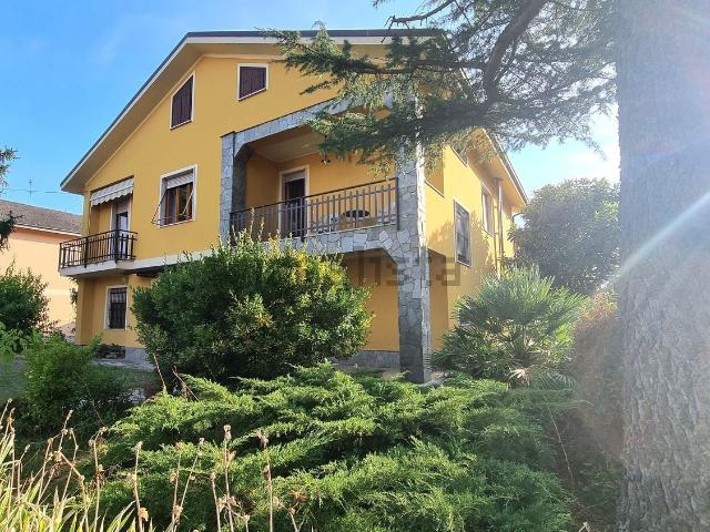 Casa in vendita a Nizza Monferrato, Asti