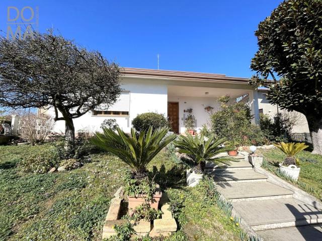 Casa in vendita a Porto Viro, Veneto