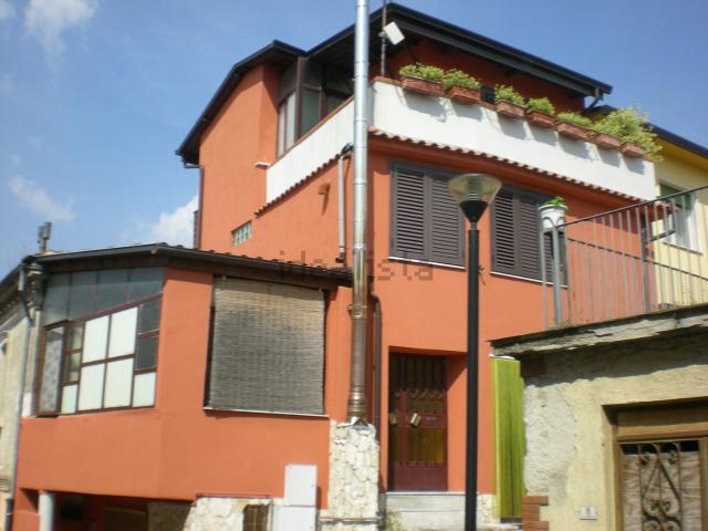 Casa in vendita a Sant'angelo A Cupolo, Campania