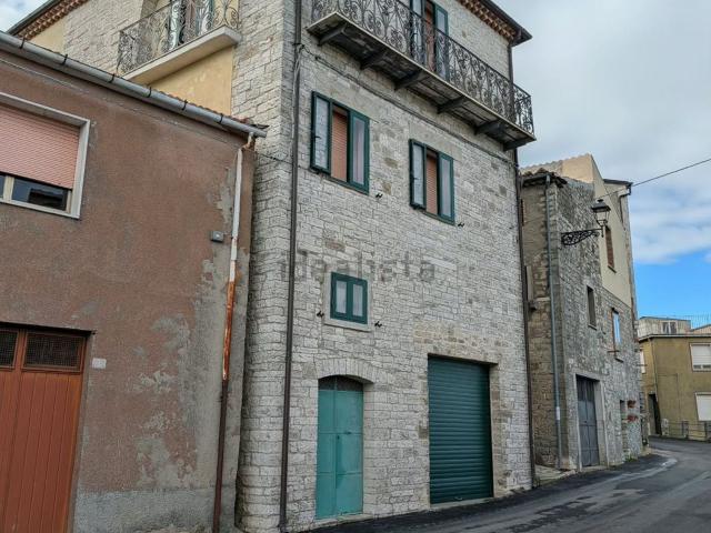 Casa in vendita a Morrone del Sannio, Campobasso
