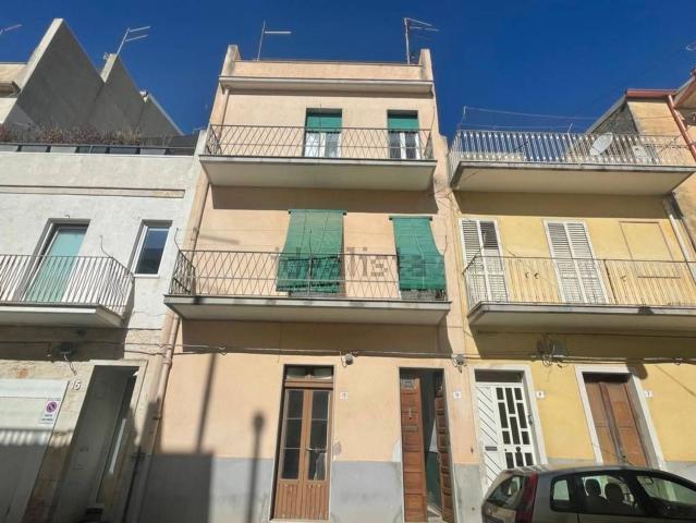 Casa in vendita a Ragusa, Sicilia