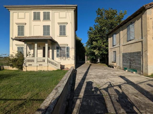 Casa in vendita a Broni, Lombardia