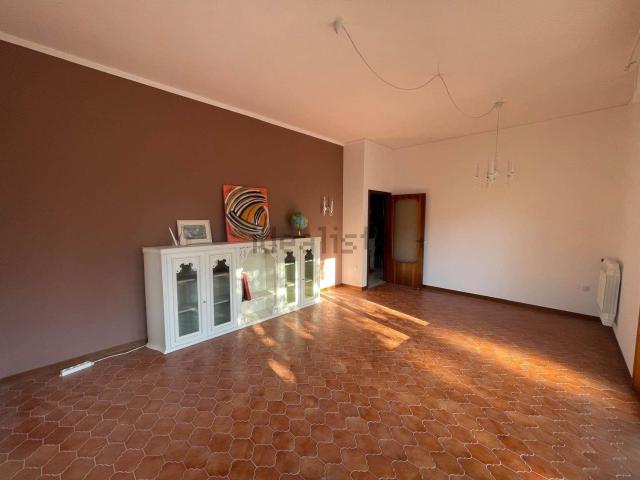Casa in vendita a Trecastelli, Marche