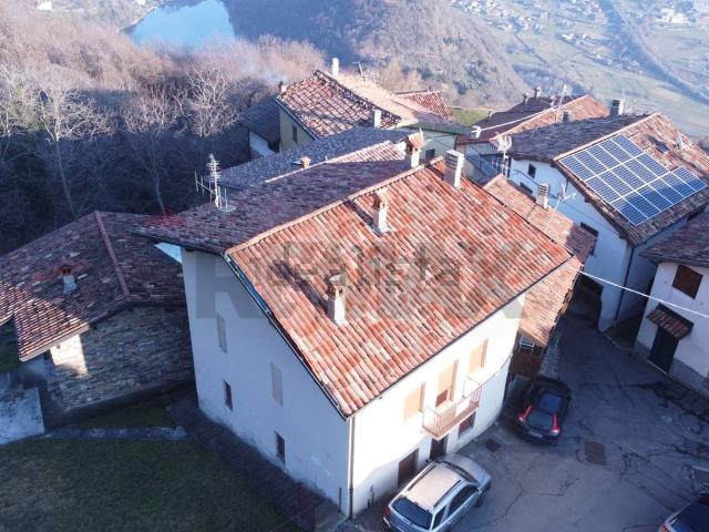 Casa in vendita a Comunità montana della valle Camonica, Darfo