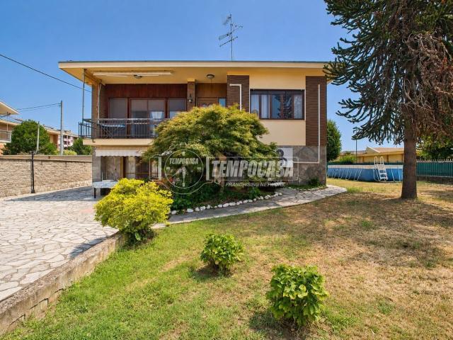 Casa in vendita a Piemonte, Novara