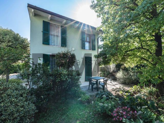 Casa in vendita a Castelnuovo Del Garda, Veneto