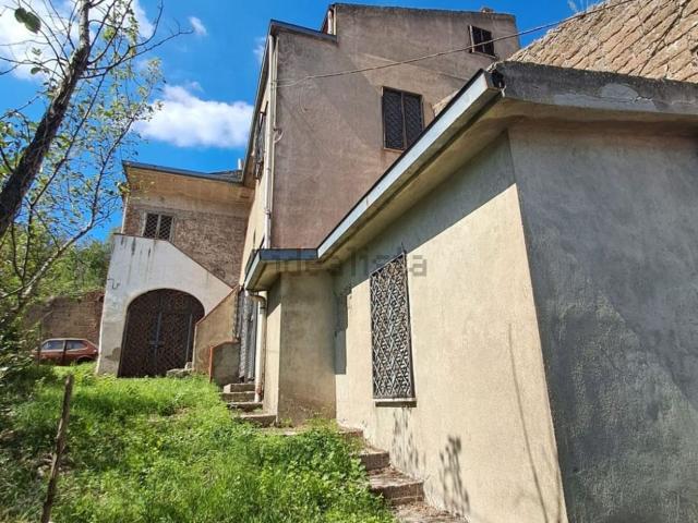 Casa in vendita a Airola, Campania