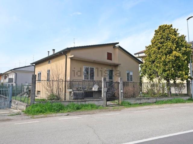 Casa in vendita a Sud-Ovest, Villafranca Di Verona