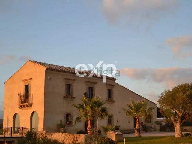 Casa in vendita a Caltagirone, Sicilia