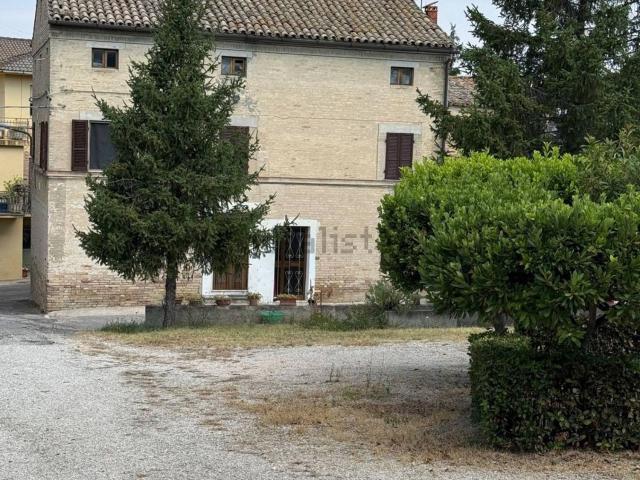 Casa in vendita a Marche, Fermo