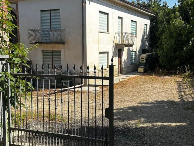 Casa in vendita a Piemonte, Asti