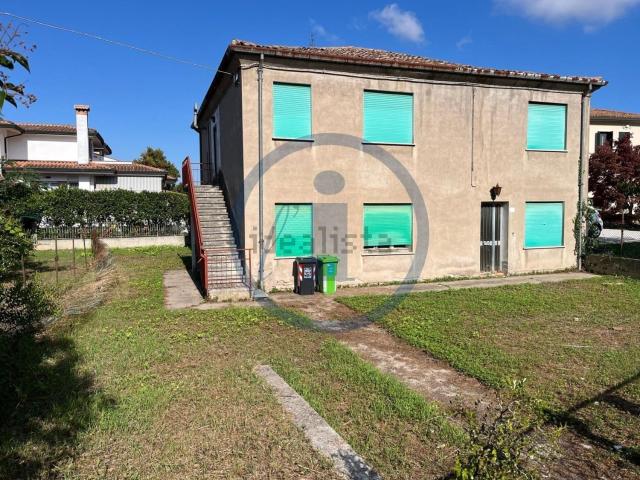 Casa in vendita a Borgo Dolomiti, Adria