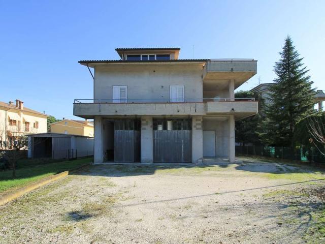 Casa in vendita a Marche, Ancona