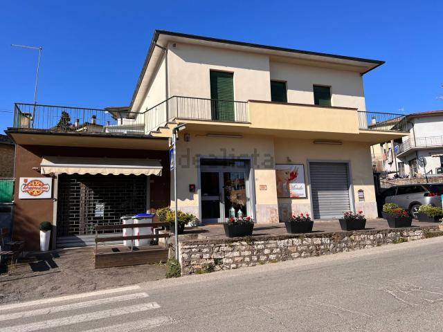 Casa in vendita a Monte San Savino, Toscana