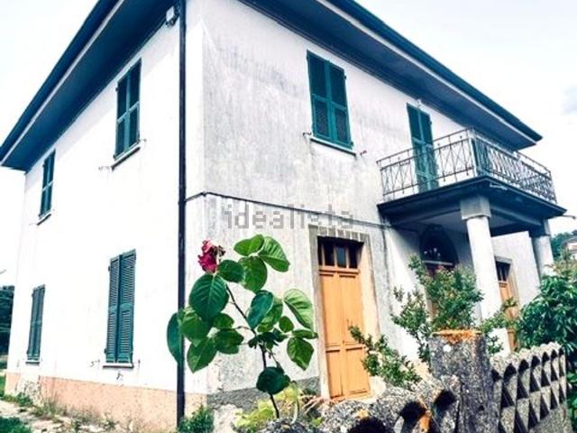 Casa in vendita a Beverino, Liguria