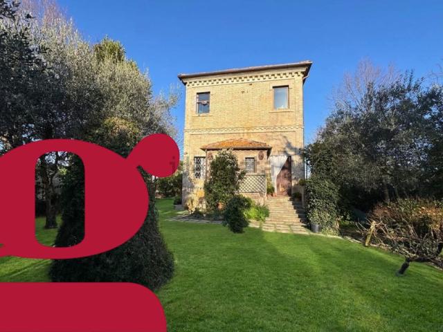 Casa in vendita a Contrada Addolorata, Recanati