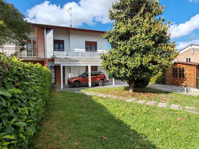 Casa in vendita a Unione Alto Ferrarese, Cento