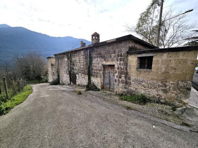 Casa in vendita a Faicchio, Campania