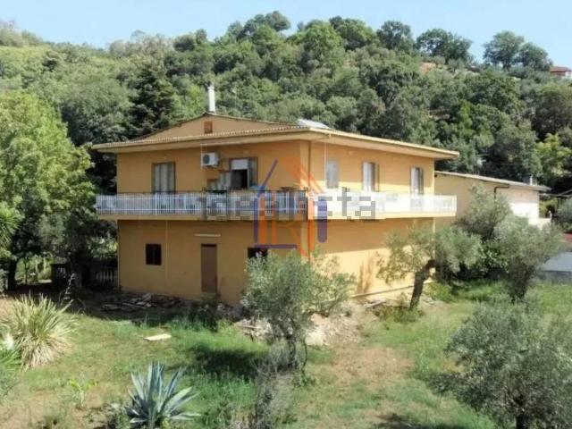 Casa in vendita a Sant'Eufemia Lamezia, Calabria