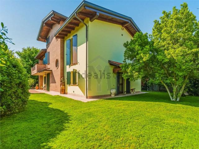Casa in vendita a Val d’Enza, Re