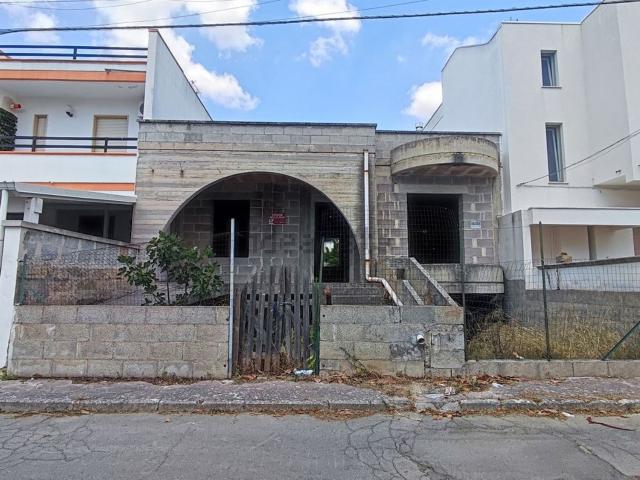 Casa in vendita a Presicce, Puglia
