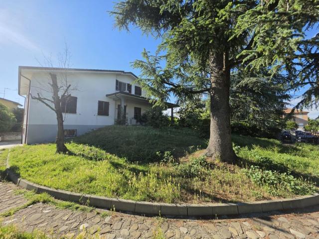 Casa in vendita a Pontenure, Reggio Emilia