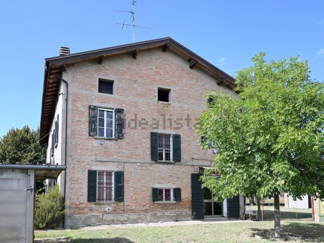Casa in vendita a Crevalcore, Bologna