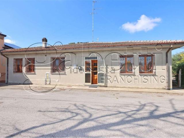 Casa in vendita a Medelana, Ostellato