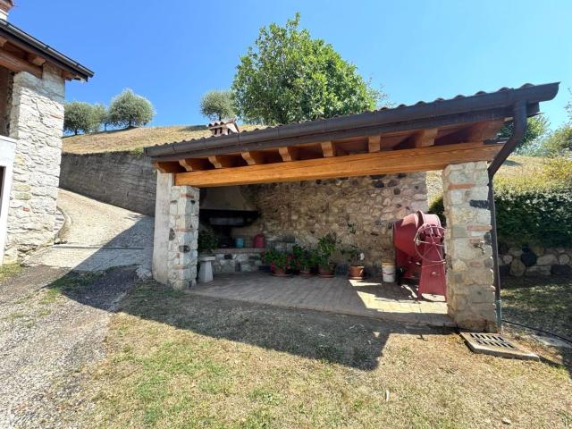 Casa in vendita a Salcedo, Veneto