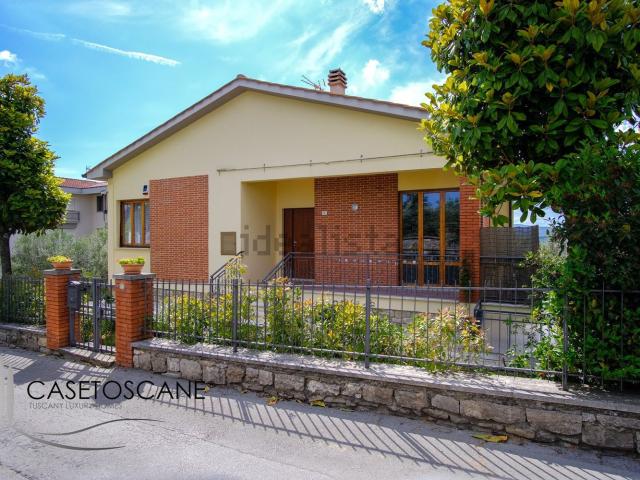 Casa in vendita a Santa Maria, Lucignano