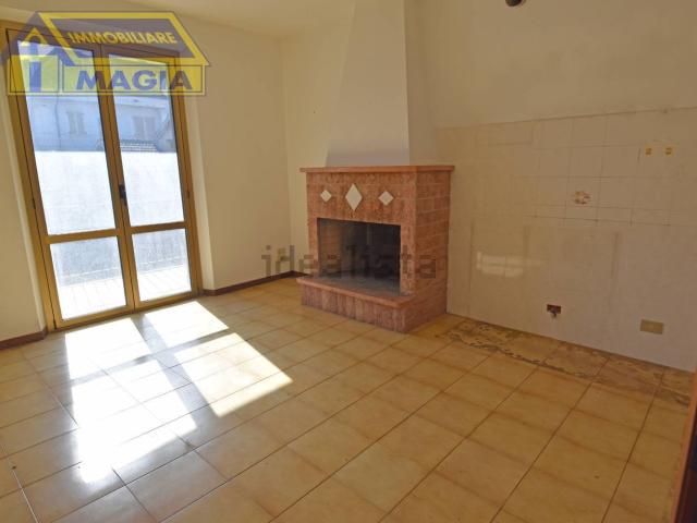 Casa in vendita a Salaria, Marche