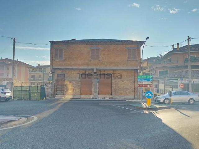 Casa in vendita a Avezzano, Abruzzo