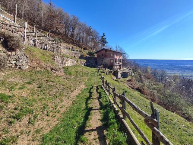 Casa in vendita a Valchiusa, Piemonte