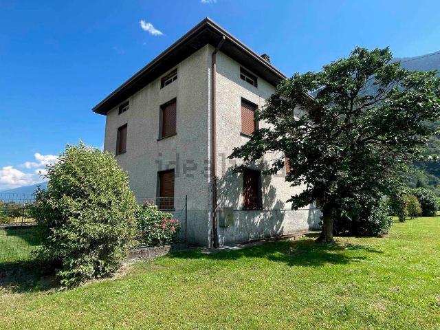Casa in vendita a Colorina, Lombardia