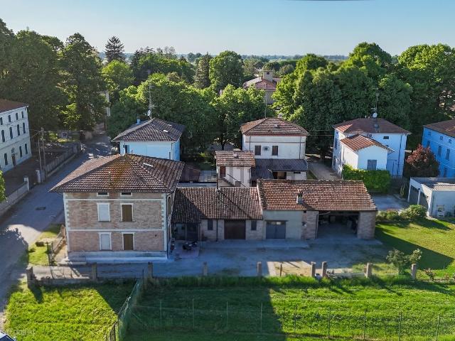 Casa in vendita a Roccabianca, Reggio Emilia