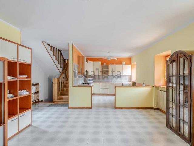 Casa in vendita a Caldiero, Veneto