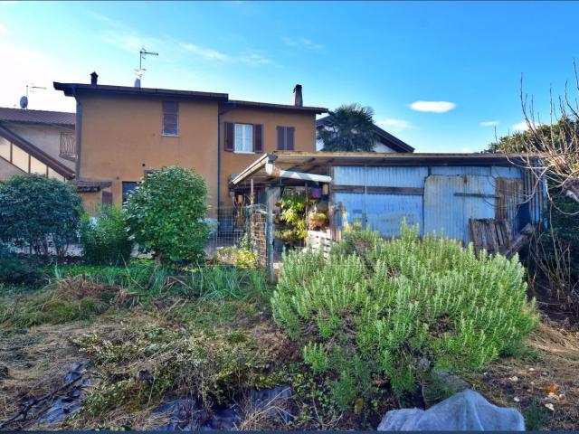 Casa in vendita a Morazzone, Lombardia