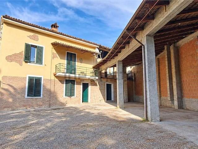 Casa in vendita a Sarezzano, Alessandria