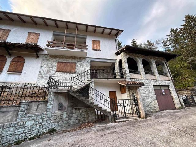 Casa in vendita a Marche, Macerata