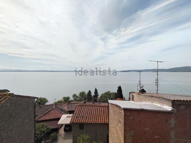 Casa in vendita a Magione, Umbria