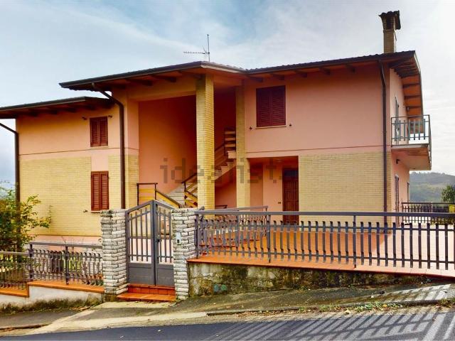 Casa in vendita a Villa Pitignano, Cenerente