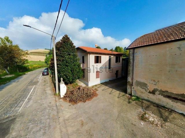 Casa in vendita a Nuovo Circondario Imolese, Imola