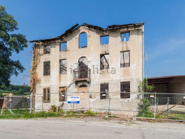 Casa in vendita a Fara Vicentino, Veneto